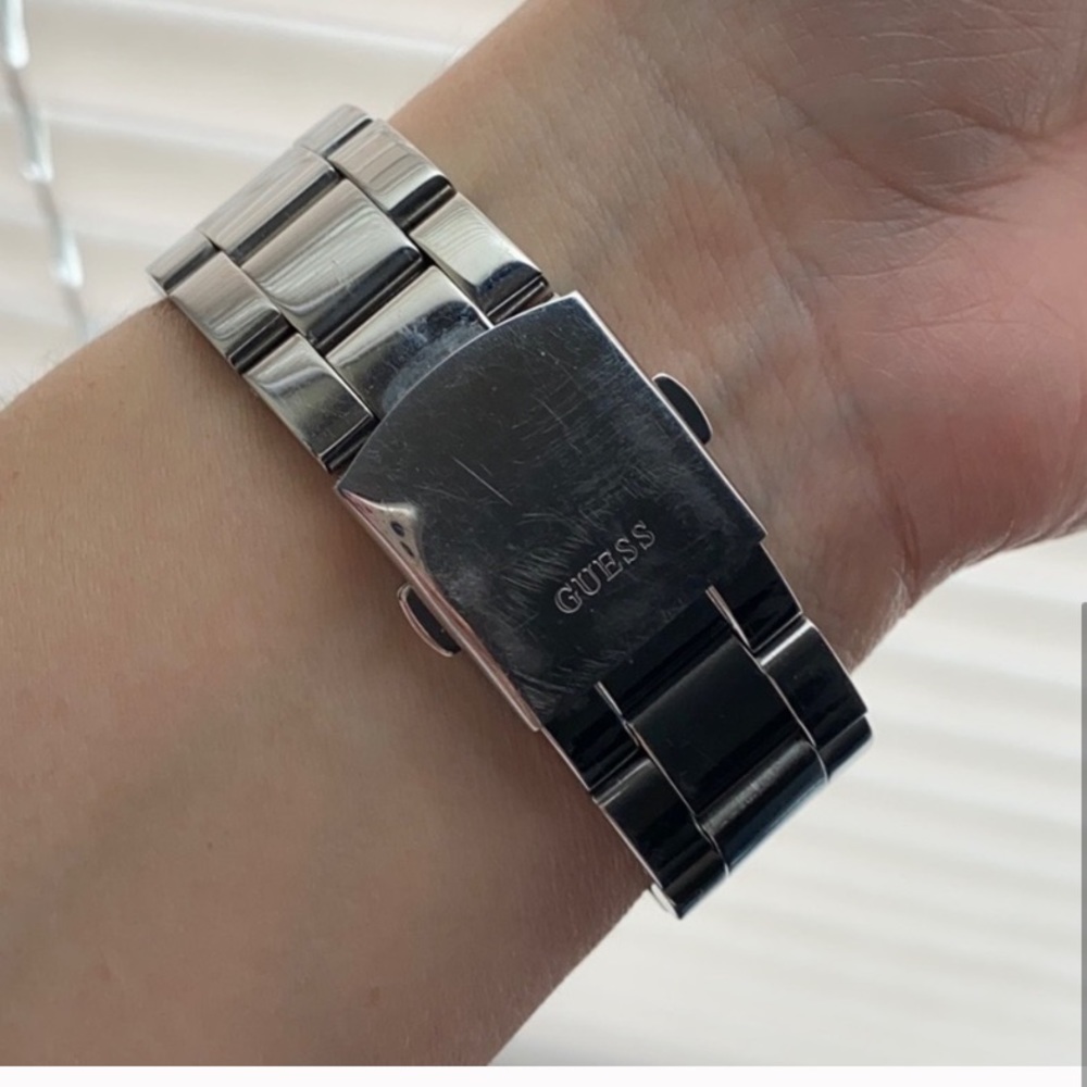 GUESS WATCH - Picture 4 of 5